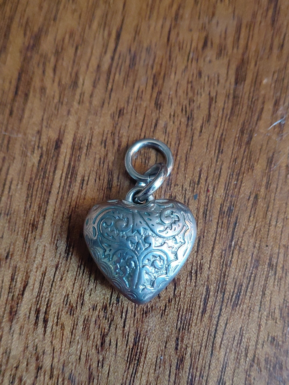 Silver Filagree Puff Heart Pendant 2 Large Silver O Rings